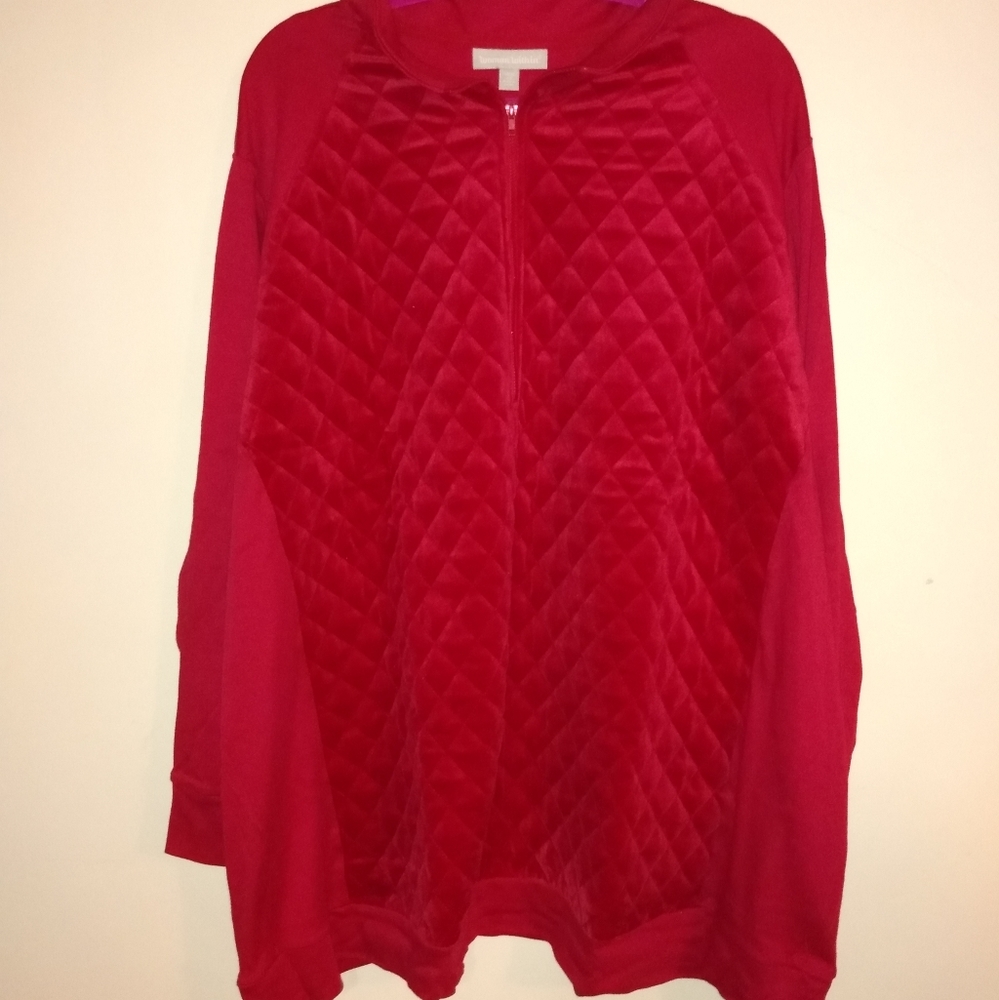 Red pullover quilted fleece